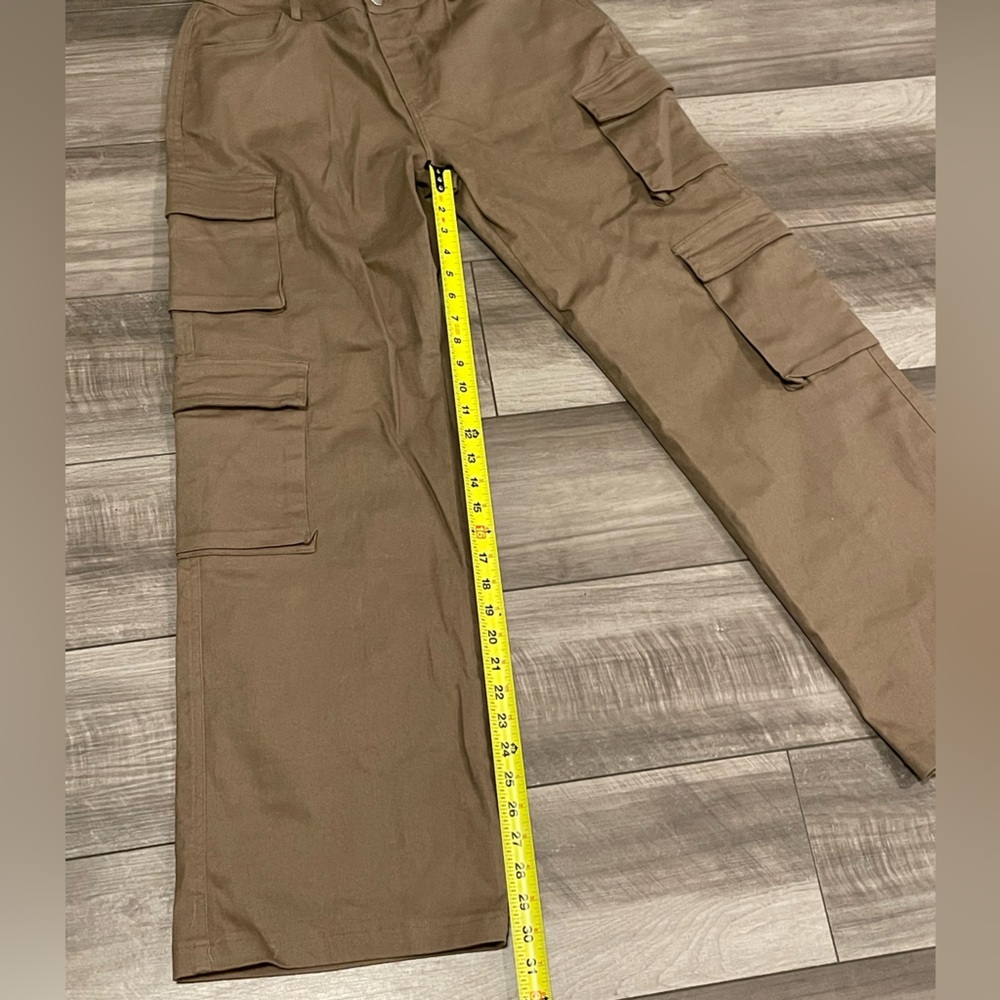 Women’s Brown Cargo Pants - Utility Style - Picture 9 of 10